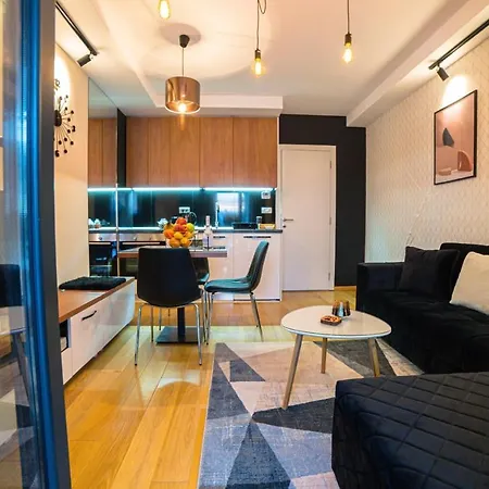 Lady Galadriel 公寓